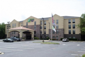 Отель Holiday Inn Express Hotel & Suites Blythewood, an IHG Hotel  Блитвуд